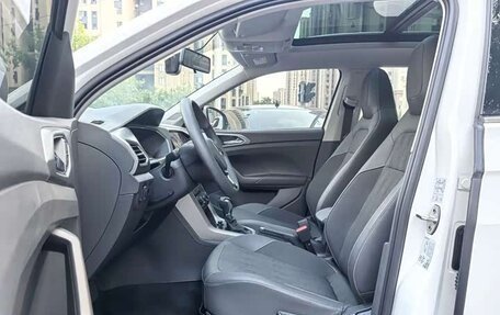 Volkswagen T-Cross I, 2021 год, 1 199 777 рублей, 13 фотография