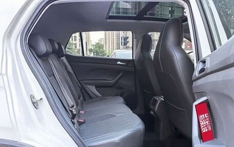 Volkswagen T-Cross I, 2021 год, 1 199 777 рублей, 17 фотография