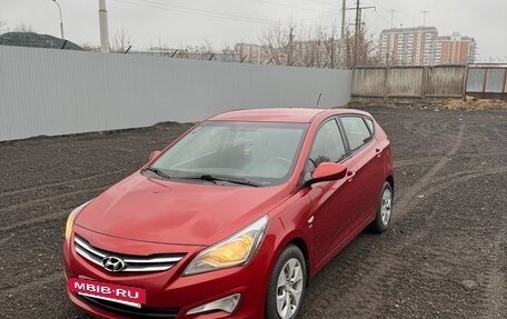 Hyundai Solaris II рестайлинг, 2016 год, 1 050 000 рублей, 3 фотография