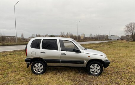 Chevrolet Niva I рестайлинг, 2005 год, 270 000 рублей, 3 фотография