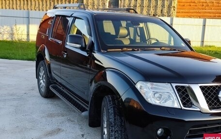 Nissan Pathfinder, 2013 год, 1 590 000 рублей, 2 фотография
