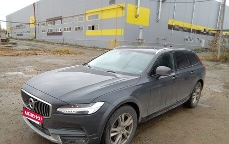 Volvo V90 Cross Country I рестайлинг, 2018 год, 2 830 000 рублей, 3 фотография