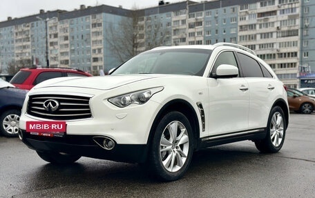 Infiniti FX II, 2012 год, 2 099 000 рублей, 11 фотография