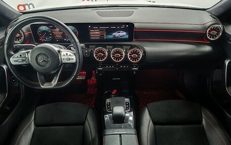 Mercedes-Benz CLA, 2019 год, 2 999 000 рублей, 9 фотография