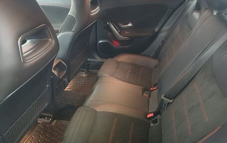 Mercedes-Benz CLA, 2019 год, 2 999 000 рублей, 20 фотография