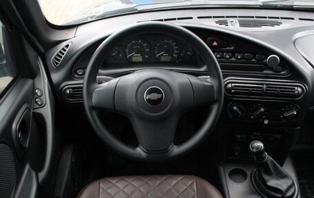 Chevrolet Niva I рестайлинг, 2017 год, 925 000 рублей, 8 фотография