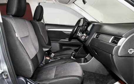 Mitsubishi Outlander III рестайлинг 3, 2012 год, 1 420 000 рублей, 6 фотография