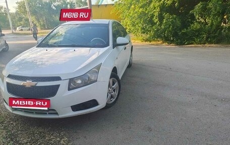 Chevrolet Cruze II, 2010 год, 630 000 рублей, 2 фотография