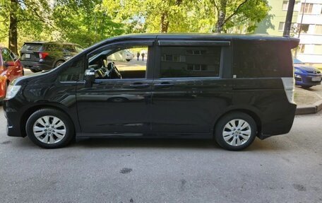 Honda Stepwgn IV, 2010 год, 1 850 000 рублей, 7 фотография