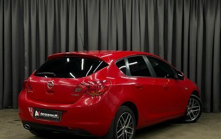 Opel Astra J, 2010 год, 499 900 рублей, 3 фотография