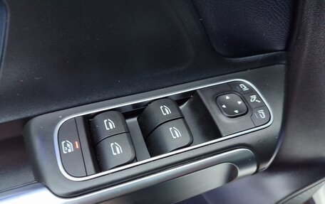 Mercedes-Benz GLB, 2020 год, 3 600 000 рублей, 10 фотография