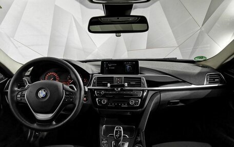 BMW 3 серия, 2018 год, 2 397 000 рублей, 11 фотография