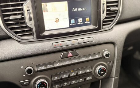 KIA Sportage IV рестайлинг, 2017 год, 1 799 000 рублей, 12 фотография