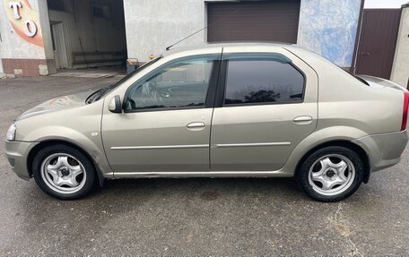 Renault Logan I, 2010 год, 370 000 рублей, 3 фотография