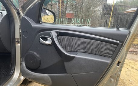 Renault Logan I, 2010 год, 370 000 рублей, 5 фотография