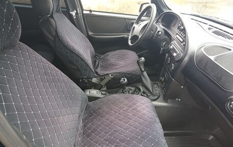 Chevrolet Niva I рестайлинг, 2003 год, 499 000 рублей, 27 фотография