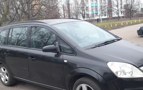 Opel Zafira B, 2007 год, 590 000 рублей, 1 фотография