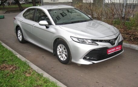 Toyota Camry, 2018 год, 3 000 000 рублей, 1 фотография
