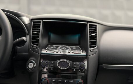 Infiniti FX II, 2013 год, 1 638 000 рублей, 19 фотография