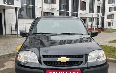 Chevrolet Niva I рестайлинг, 2019 год, 740 000 рублей, 1 фотография