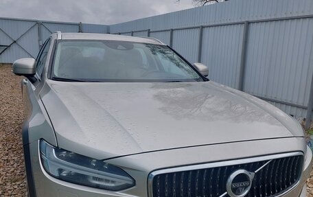 Volvo V90 Cross Country I рестайлинг, 2017 год, 2 190 000 рублей, 12 фотография