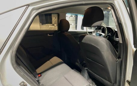 Hyundai Solaris II рестайлинг, 2018 год, 985 000 рублей, 20 фотография