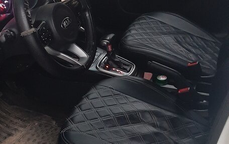 KIA Rio IV, 2018 год, 1 300 000 рублей, 3 фотография