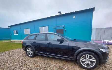 Volvo V90 Cross Country I рестайлинг, 2017 год, 3 500 000 рублей, 6 фотография