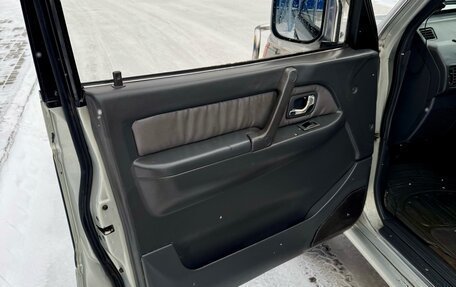 Mitsubishi Pajero III рестайлинг, 1995 год, 500 000 рублей, 22 фотография