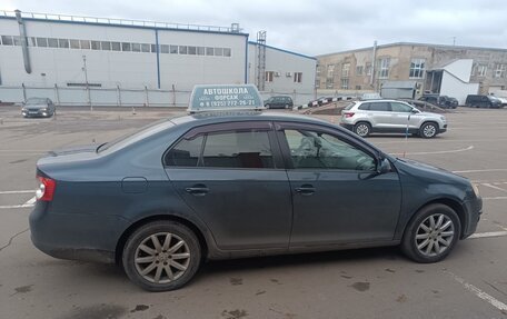 Volkswagen Jetta VI, 2009 год, 550 000 рублей, 6 фотография