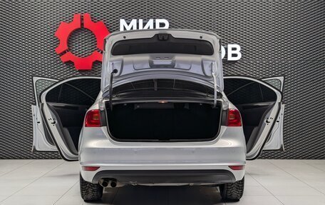 Volkswagen Jetta VI, 2011 год, 999 000 рублей, 7 фотография