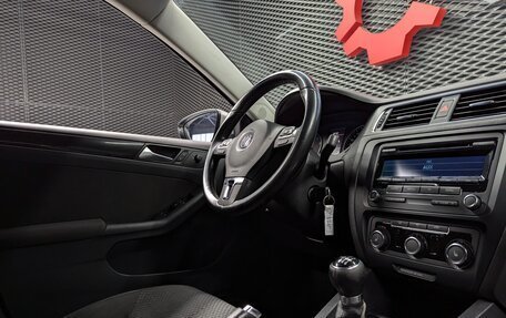 Volkswagen Jetta VI, 2011 год, 999 000 рублей, 27 фотография