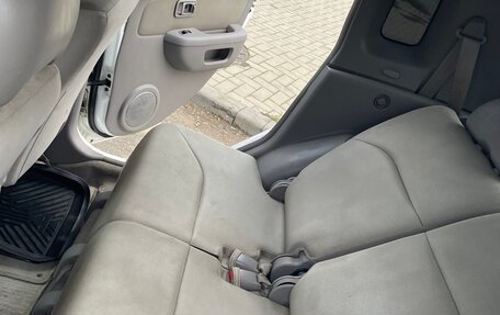 Nissan Cube II, 2001 год, 235 000 рублей, 4 фотография