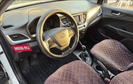 Hyundai Solaris II рестайлинг, 2019 год, 1 550 000 рублей, 4 фотография