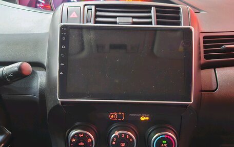 Toyota Verso I, 2014 год, 1 299 000 рублей, 11 фотография