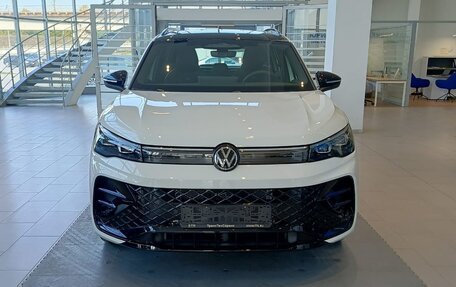 Volkswagen Tiguan, 2025 год, 5 400 000 рублей, 2 фотография