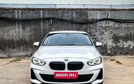 BMW 1 серия, 2022 год, 2 275 000 рублей, 2 фотография