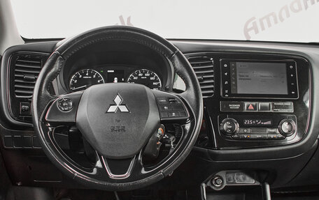 Mitsubishi Outlander III рестайлинг 3, 2012 год, 1 340 000 рублей, 14 фотография