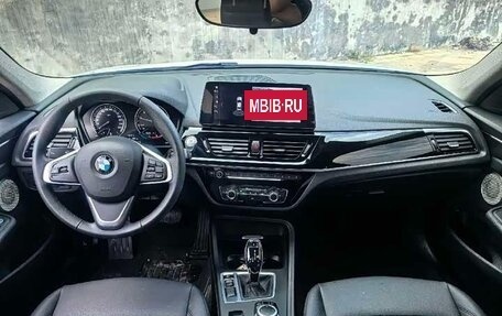 BMW 1 серия, 2022 год, 2 275 000 рублей, 7 фотография