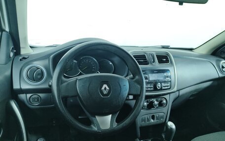 Renault Logan II, 2017 год, 430 000 рублей, 10 фотография