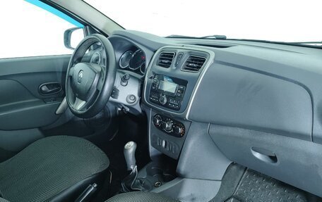 Renault Logan II, 2017 год, 430 000 рублей, 11 фотография