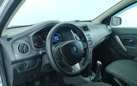 Renault Logan II, 2017 год, 430 000 рублей, 12 фотография