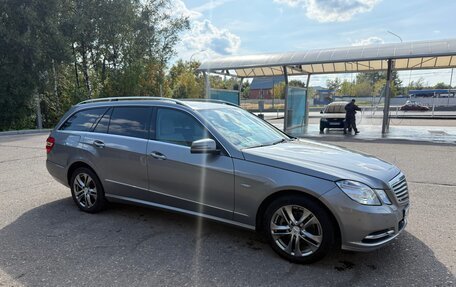 Mercedes-Benz E-Класс, 2011 год, 1 690 000 рублей, 4 фотография