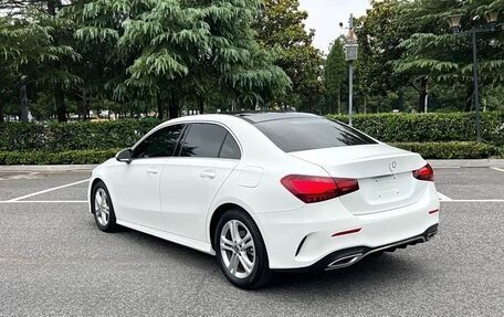 Mercedes-Benz A-Класс, 2022 год, 1 890 032 рублей, 5 фотография