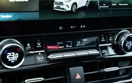 Toyota Highlander, 2024 год, 6 290 000 рублей, 34 фотография