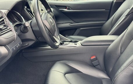 Toyota Camry, 2021 год, 2 690 000 рублей, 5 фотография