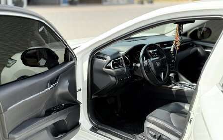 Toyota Camry, 2018 год, 3 000 000 рублей, 7 фотография