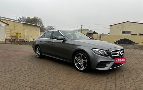 Mercedes-Benz E-Класс, 2017 год, 3 650 000 рублей, 4 фотография