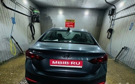 Hyundai Solaris II рестайлинг, 2017 год, 700 000 рублей, 6 фотография