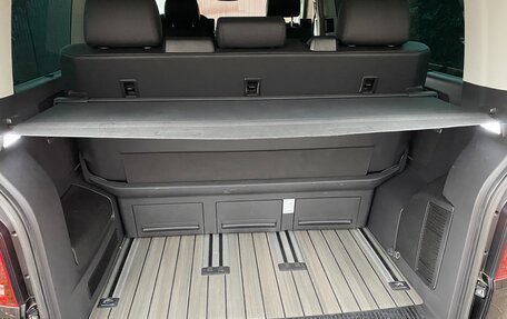 Volkswagen Multivan T6 рестайлинг, 2020 год, 7 100 000 рублей, 13 фотография